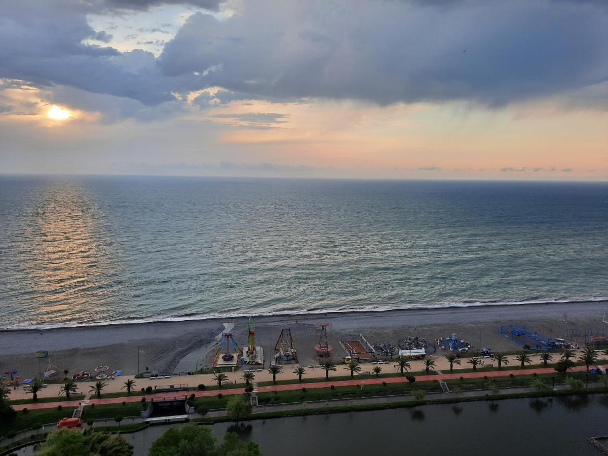 The Best Beach Aparthotel Orbi City Batumi Ngoại thất bức ảnh